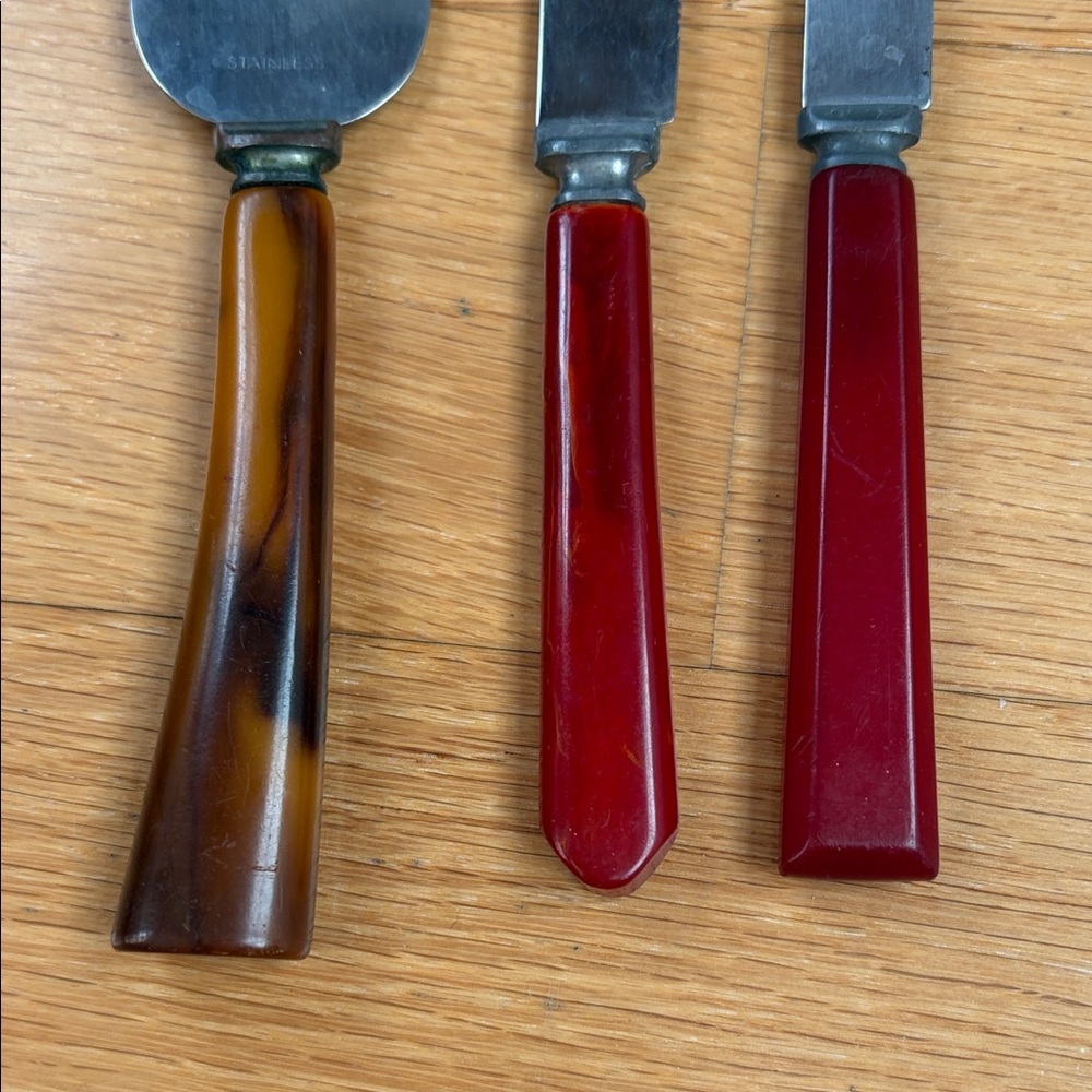 Vintage Bakelite Handle Cutlery Lot - 3 Pieces Red Brown Stainless - Picture 3 of 12